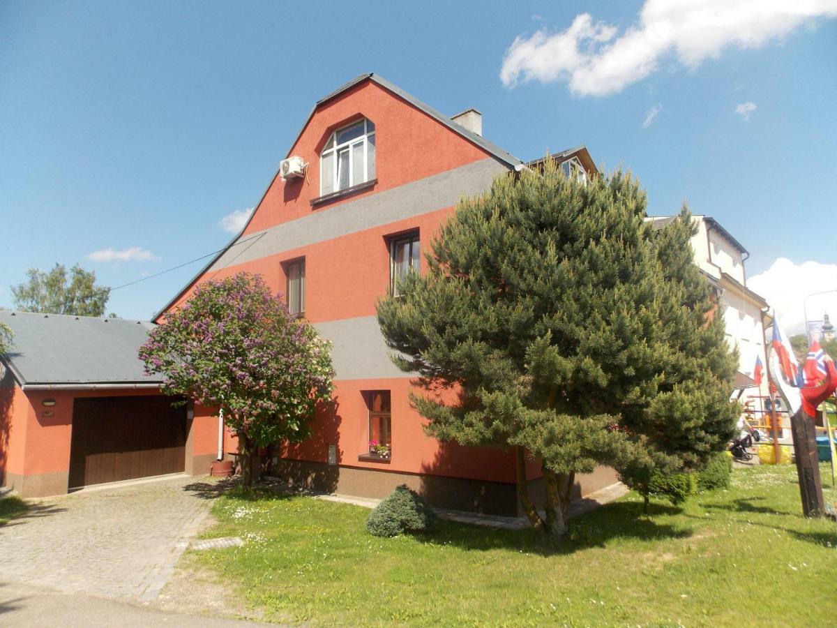 Luxusni Apartman Nmnm Family Нове-Место-на-Мораве Экстерьер фото